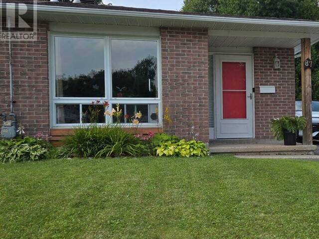 87 Colwill DR Elliot Lake Ontario, P5A 2Z9 - 2 Bedrooms Home For Sale