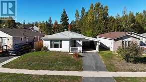 88 Esten DR S | Elliot Lake Ontario | Slide Image Three