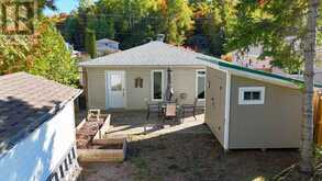 88 Esten DR S | Elliot Lake Ontario | Slide Image Nine