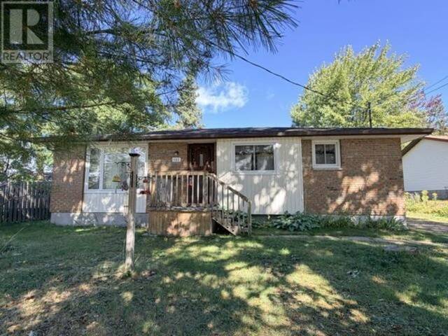 105 Rousseau CRES Blind River Ontario, P0R 1B0 - 3 Bedrooms Home For Sale