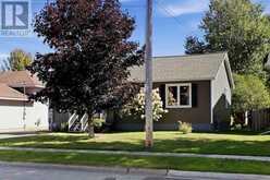 435 Chambers AVE | Sault Ste. Marie Ontario | Slide Image Thirty-three