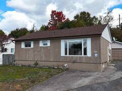 17 Brown RD Elliot Lake Ontario, P5A 1K2