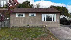 17 Brown RD | Elliot Lake Ontario | Slide Image Thirty-four