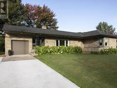 35 Hugill ST Sault Ste. Marie Ontario, P6A 4E6