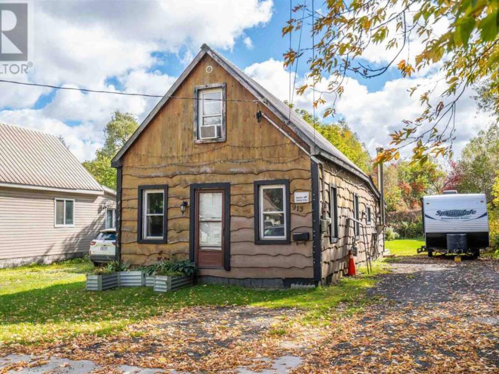913 Bonney ST, Sault Ste. Marie, Ontario P6C 1A9