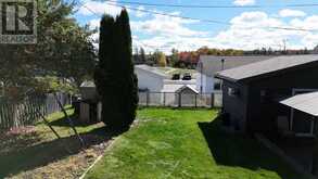 4 Timmins RD | Elliot Lake Ontario | Slide Image Six