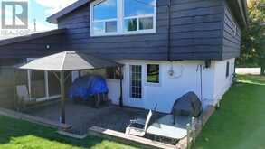 4 Timmins RD | Elliot Lake Ontario | Slide Image Eight