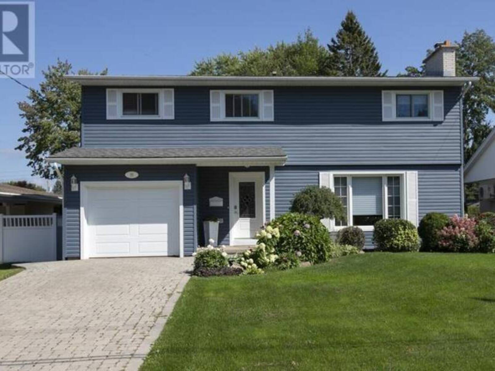 90 Florwin DR, Sault Ste. Marie, Ontario P6A 4J1