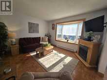 7 Feltz RD | Elliot Lake Ontario | Slide Image Six