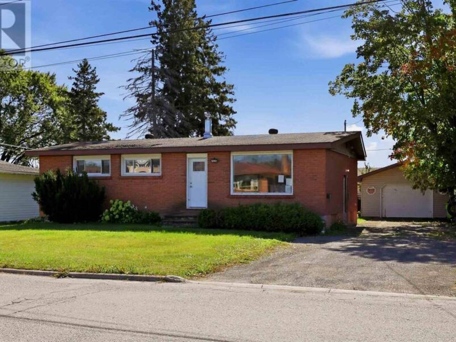 263 Rossmore RD, Sault Ste. Marie, Ontario P6C 2Y9