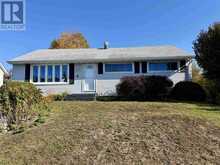 8 Benner PL | Elliot Lake Ontario | Slide Image One
