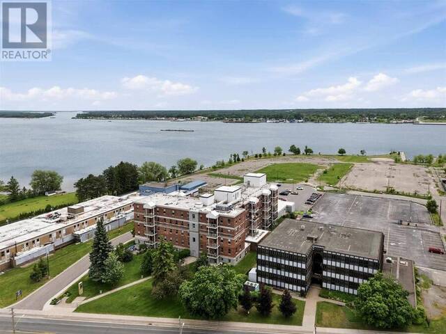 969 Queen ST # 205 Sault Ste. Marie Ontario, P6A 2C2 - 2 Bedrooms Condo For Sale
