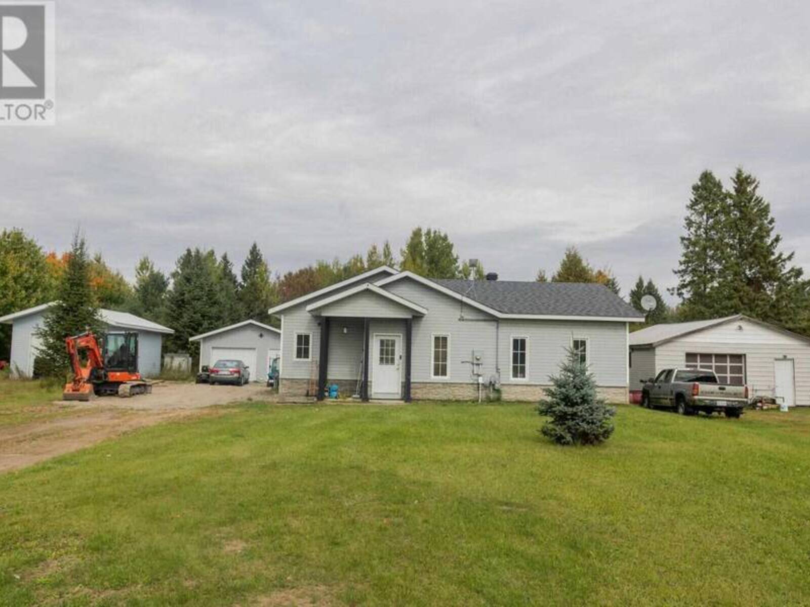 100 Bay ST, Macdonald, Meredith and Aberdeen Additional, Ontario P0S 1C0