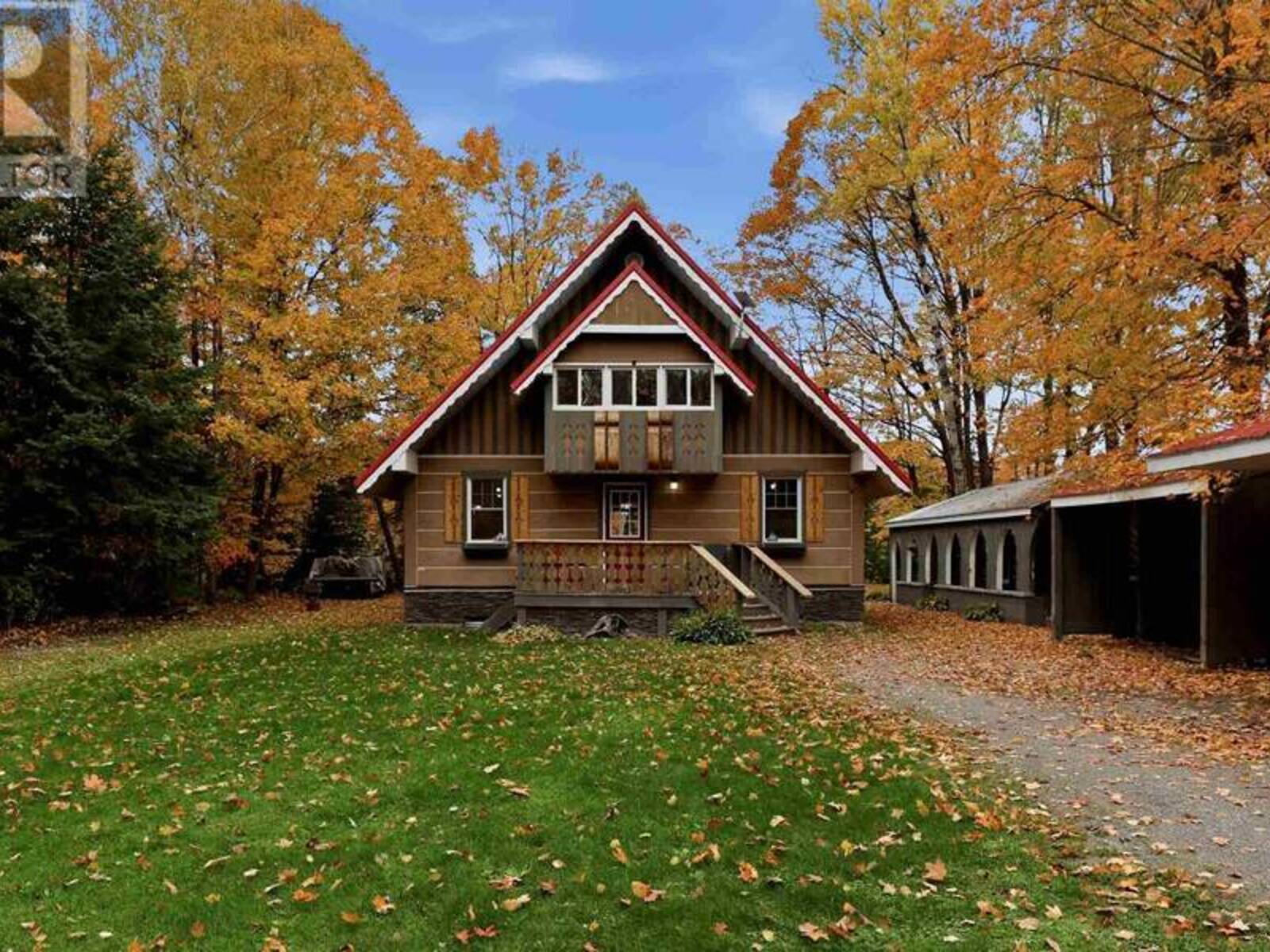 816 Pine Shores RD, North Algoma, Ontario P0S 1E0