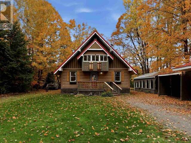 816 Pine Shores RD North Algoma Ontario, P0S 1E0 - 3 Bedrooms Waterfront Home For sale