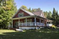 696 Lakeshore DR S|Dennis Township | Sault Ste. Marie Ontario | Slide Image One