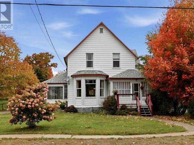 202 Water ST Thessalon Ontario, P0R 1L0 - 4 Bedrooms Home For Sale