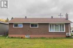 13 Pentagon BLVD | Sault Ste. Marie Ontario | Slide Image Twenty-three