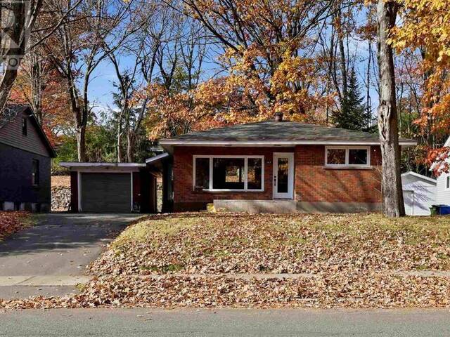 147 Shannon RD Sault Ste. Marie Ontario, P6A 4J9 - 2 Bedrooms Home For Sale