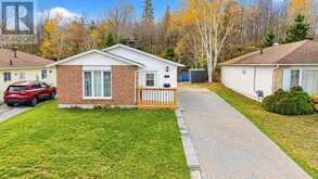 43 McLaren CRES | Elliot Lake Ontario | Slide Image Two