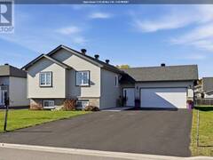 76 Crestwood AVE Sault Ste. Marie Ontario, P6A 6S9