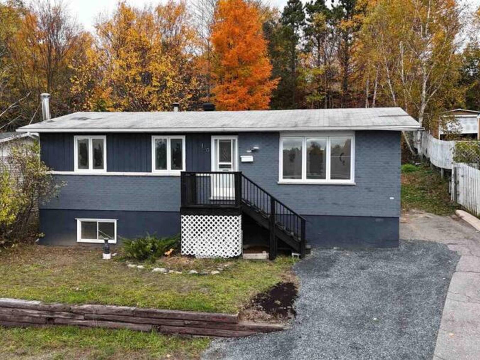 130 Dieppe AVE, Elliot Lake, Ontario P5A 1H5