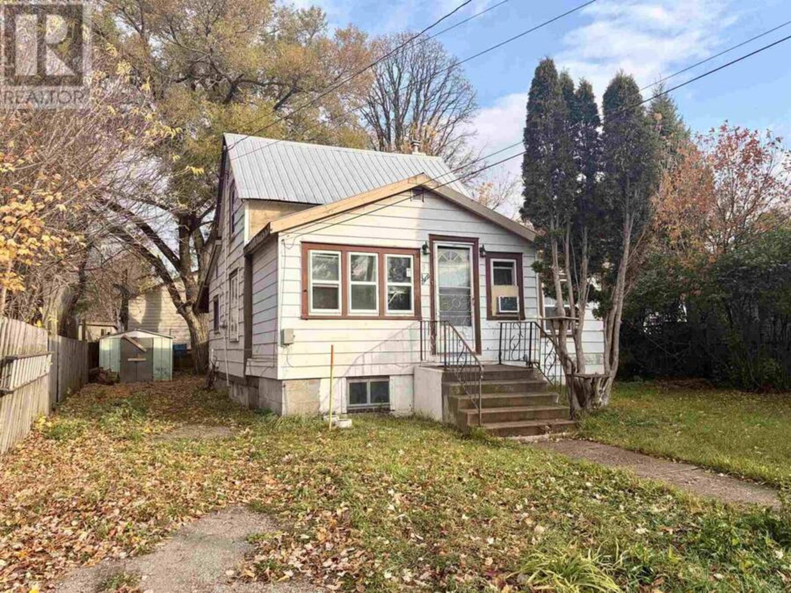 6 Hawthorne AVE, Sault Ste. Marie, Ontario P6B 1C5