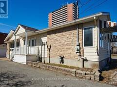 634 KIRKWOOD AVENUE Ottawa Ontario, K1Z 5X7