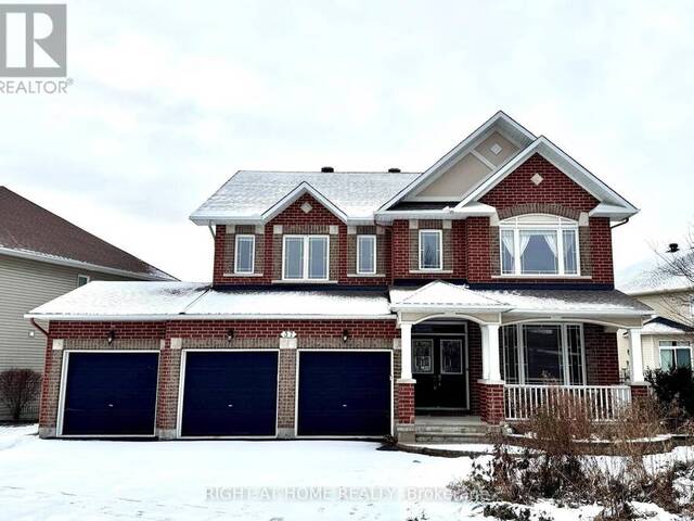 37 QUARRY RIDGE DRIVE Ottawa Ontario, K1C 7S1