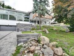 1053 CHELSEA DRIVE Ottawa Ontario, K1K 0M7