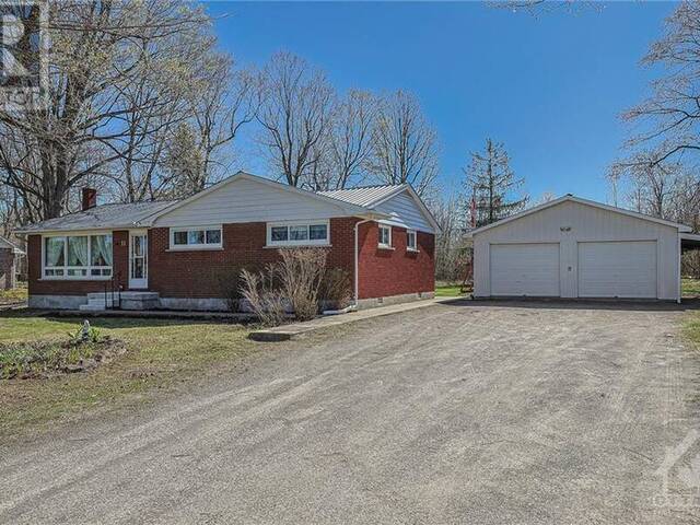11 BAY ROAD Lombardy Ontario, K0G 1L0