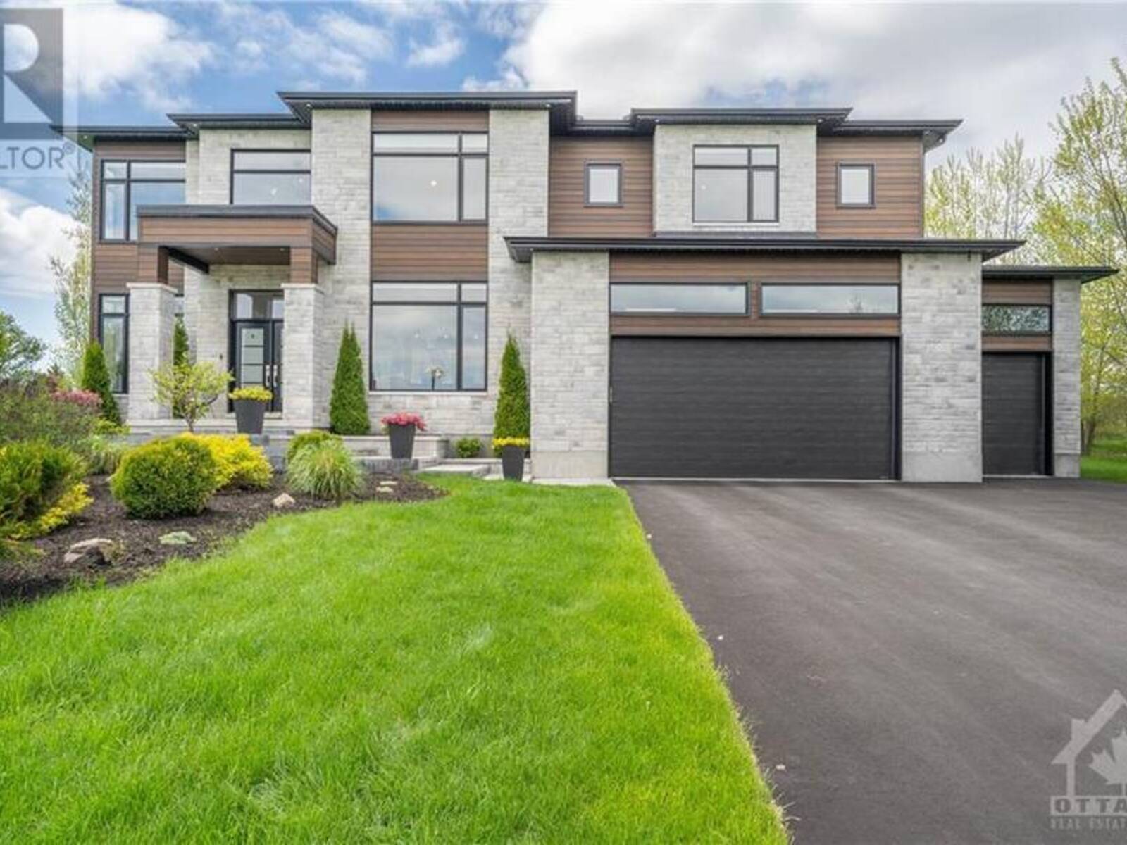 536 LEIMERK COURT, Manotick, Ontario K4M 0B2