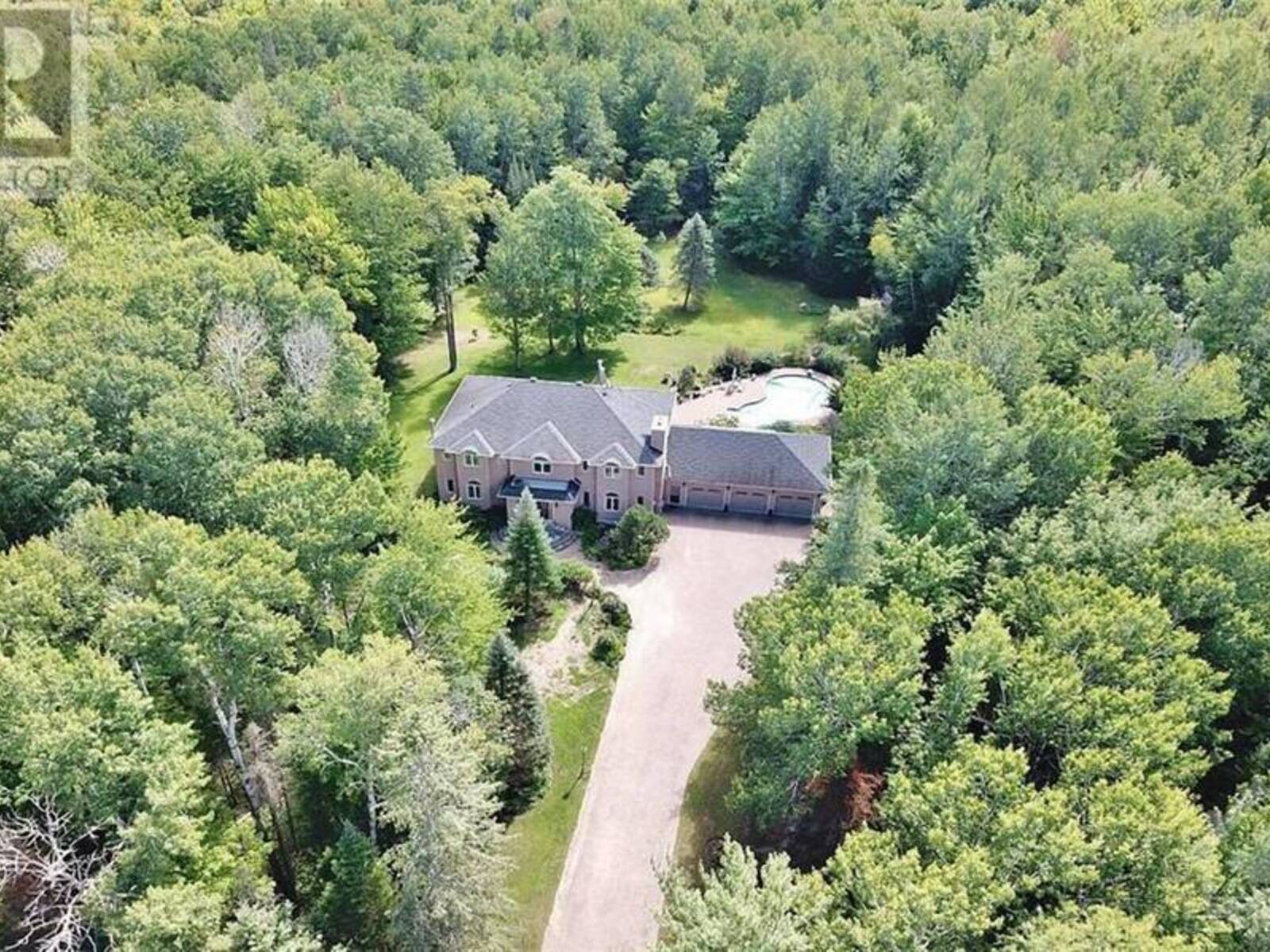 936 VANCES SIDE ROAD, Dunrobin, Ontario K0A 1T0