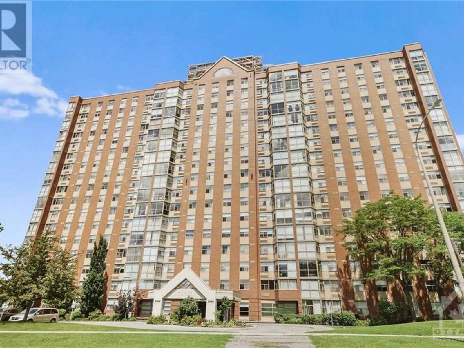 2760 CAROUSEL CRESCENT UNIT#1611, Ottawa, Ontario K1T 2N5