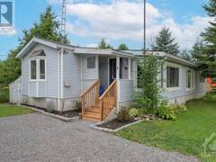 4 FETHERSTON LANE Kemptville Ontario, K0G 1J0