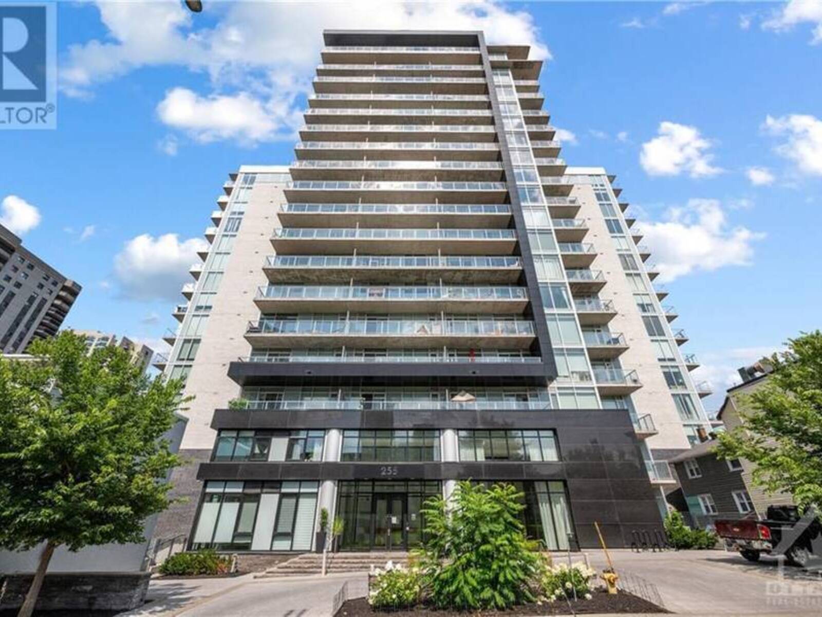 255 BAY STREET UNIT#102, Ottawa, Ontario K1R 0C5