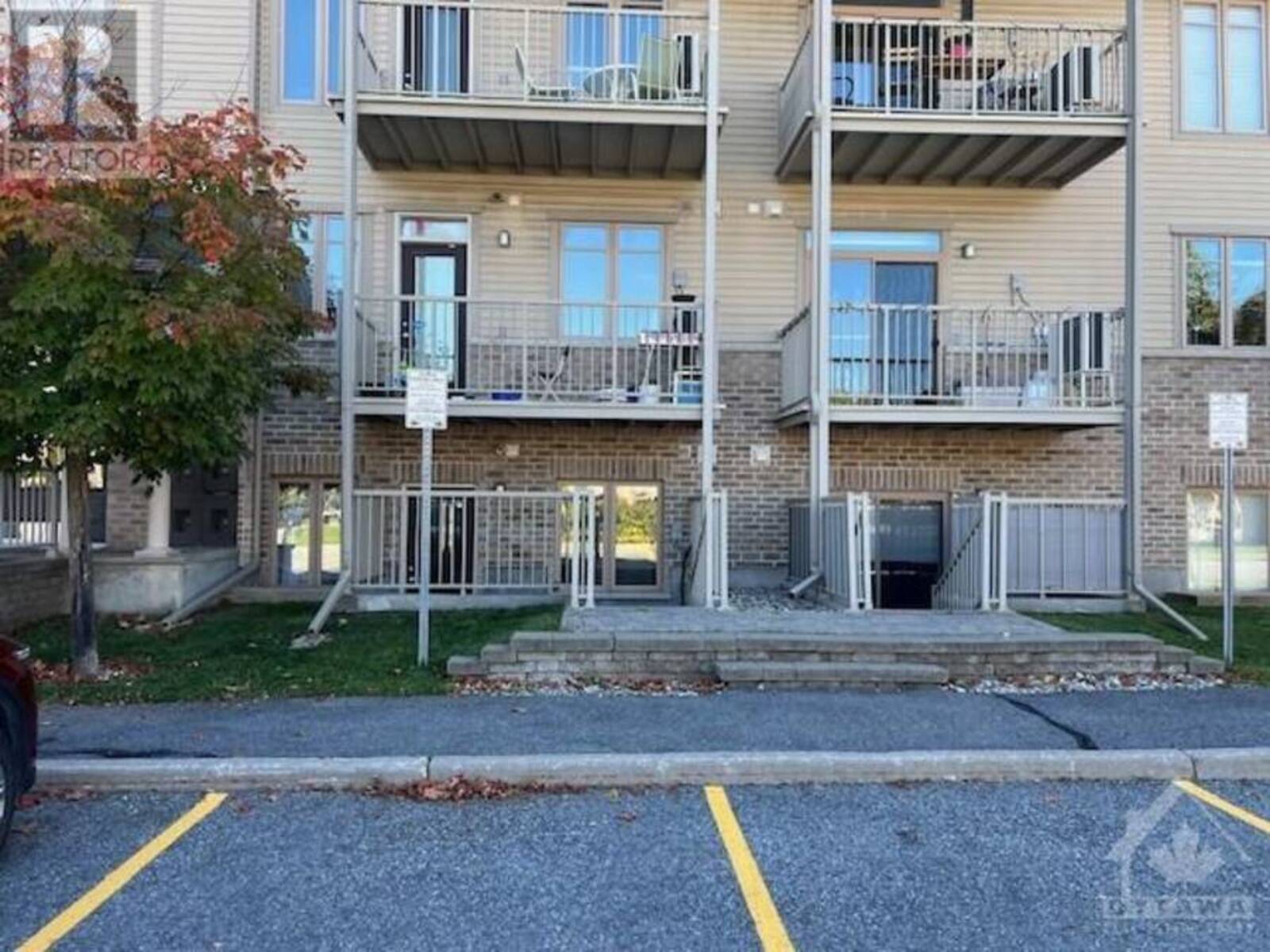 45 TAYSIDE PRIVATE UNIT#B, Ottawa, Ontario K2J 2T3