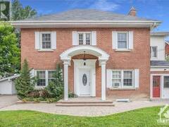 23 LAKE STREET Arnprior Ontario, K7S 1Z9