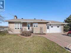 4145 CHAMPLAIN STREET Bourget Ontario, K0A 1E0