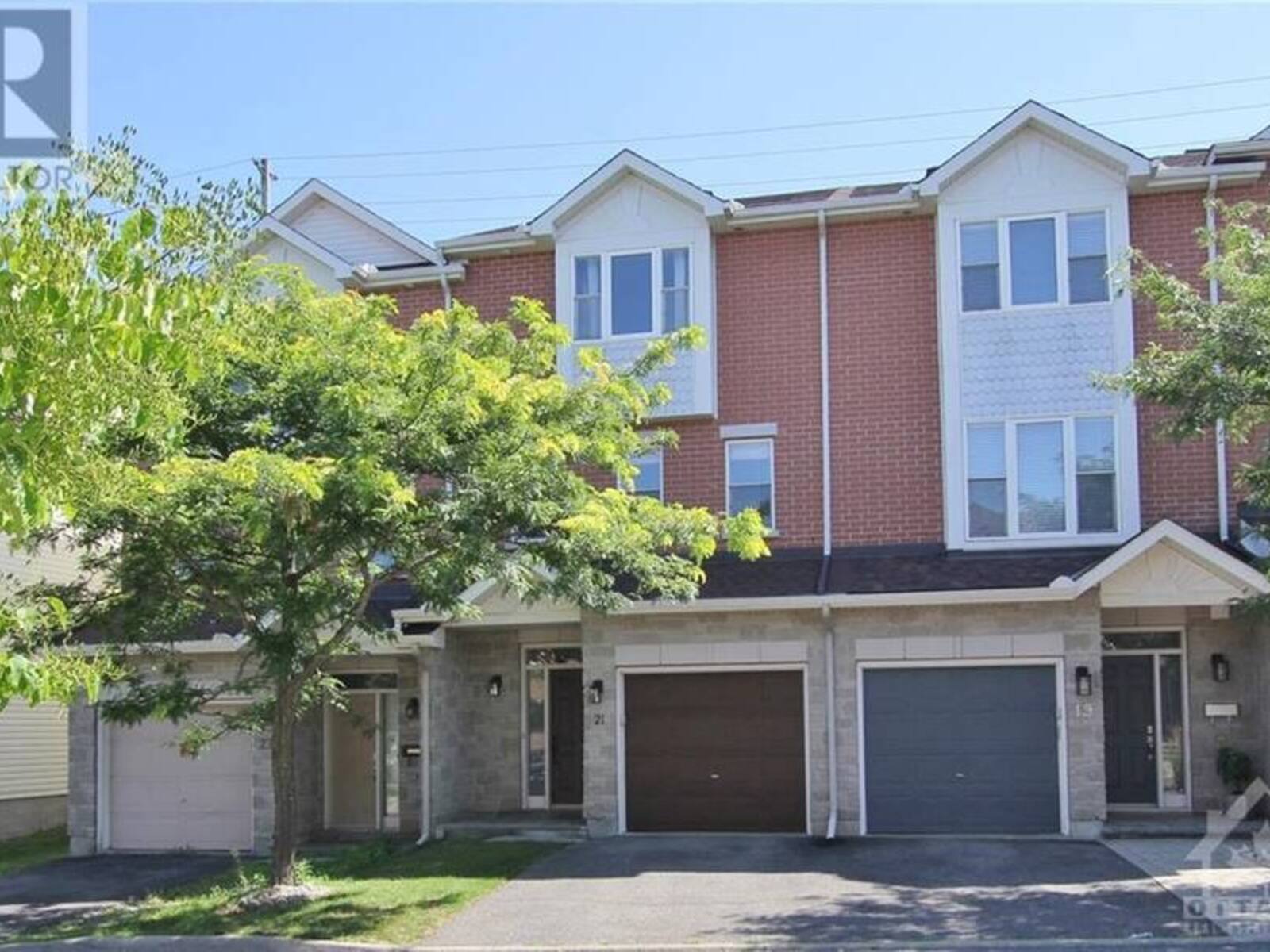 21 GLENHAVEN PRIVATE, Ottawa, Ontario K1V 2B2