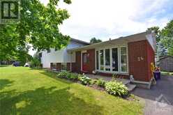 26 BELL AVENUE | Smiths Falls Ontario | Slide Image One