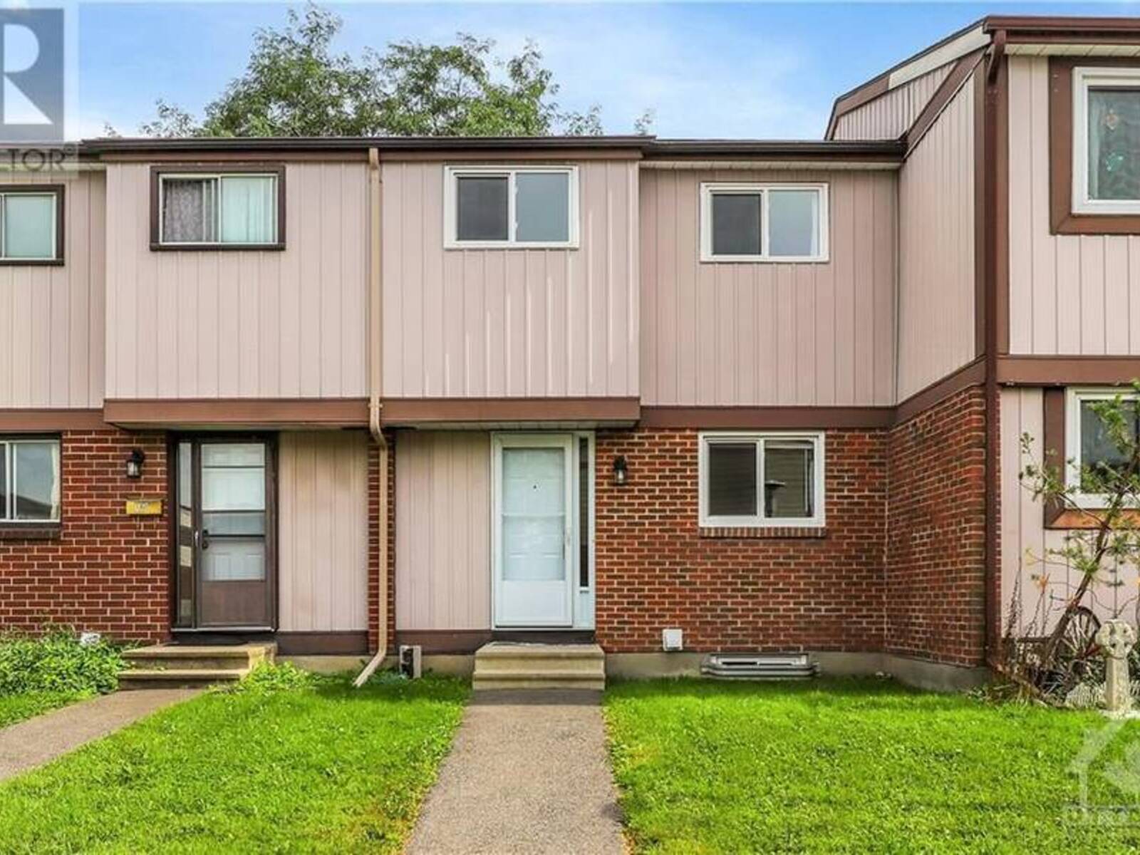 18 KNOLLSBROOK DRIVE UNIT#C, Ottawa, Ontario K2J 1K8