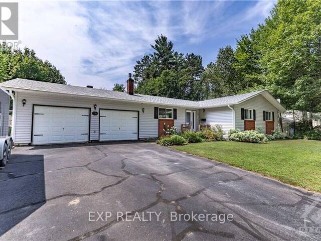 14 HERITAGE DRIVE Petawawa Ontario, K8H 3J3