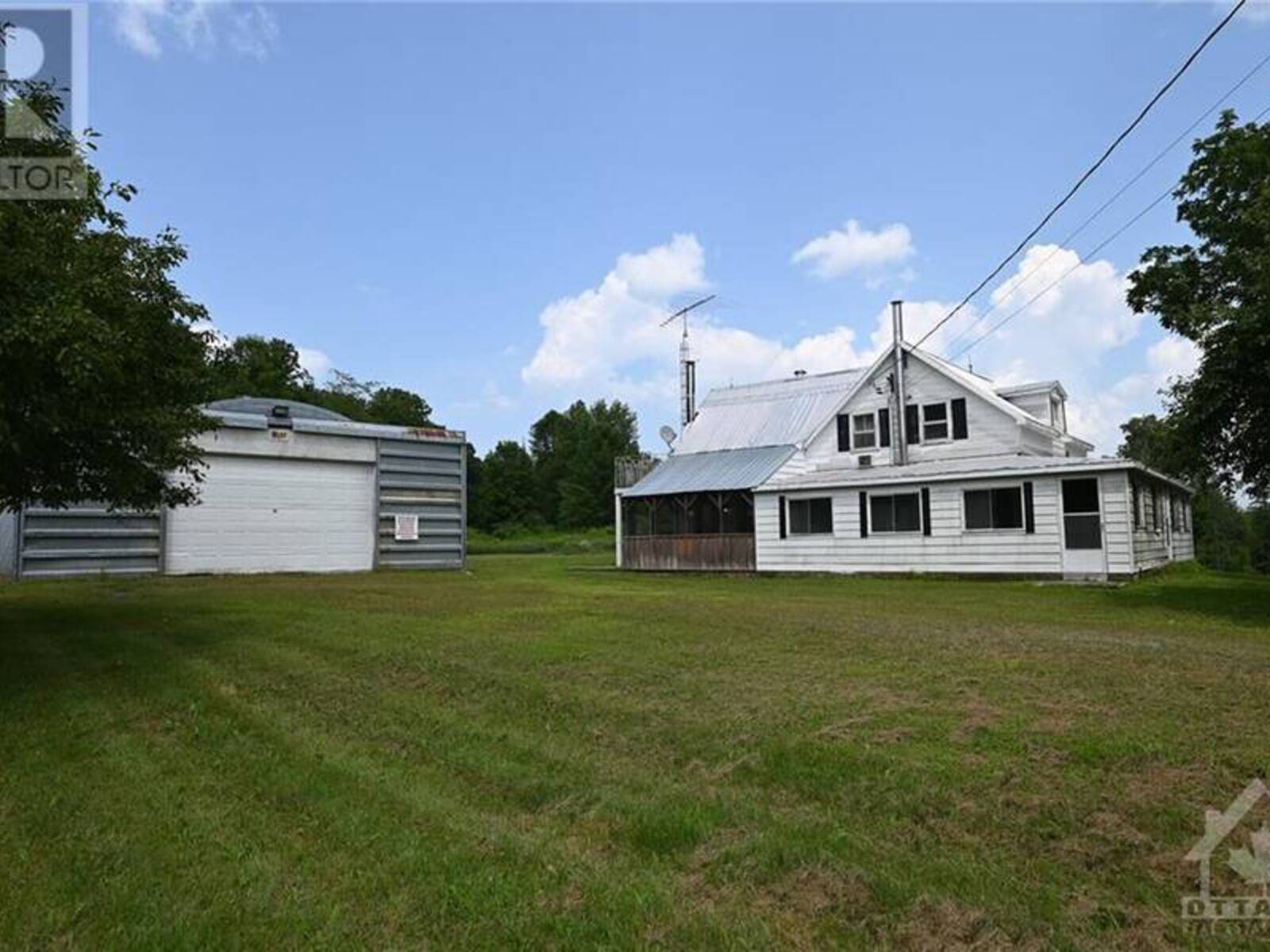 1018 FOLGER ROAD, Ompah, Ontario K0H 2J0