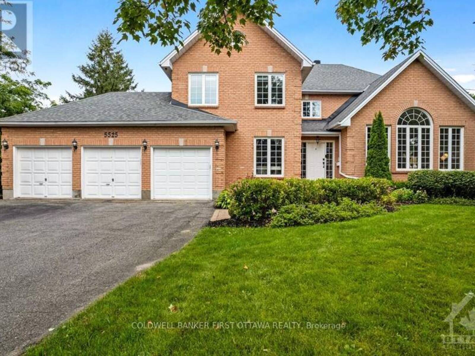 5525 PETTAPIECE CRESCENT, Ottawa, Ontario K4M 1C6