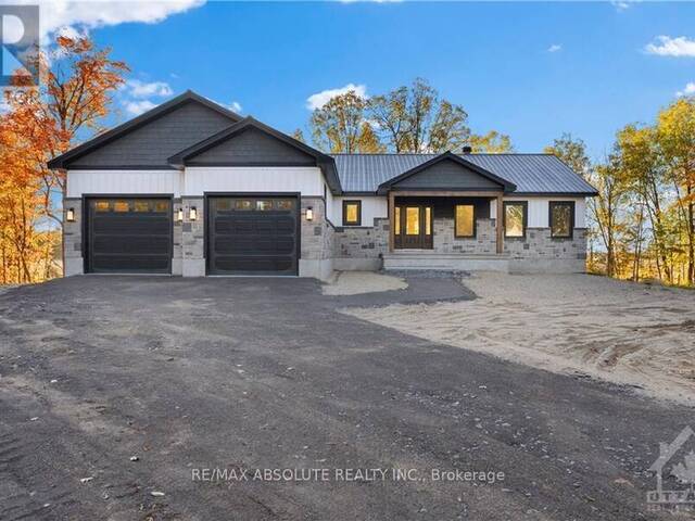 122 BANDYS ROAD McNab/Braeside Ontario, K7S 3G8