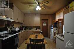 155 BECKWITH STREET N | Smiths Falls Ontario | Slide Image Nine