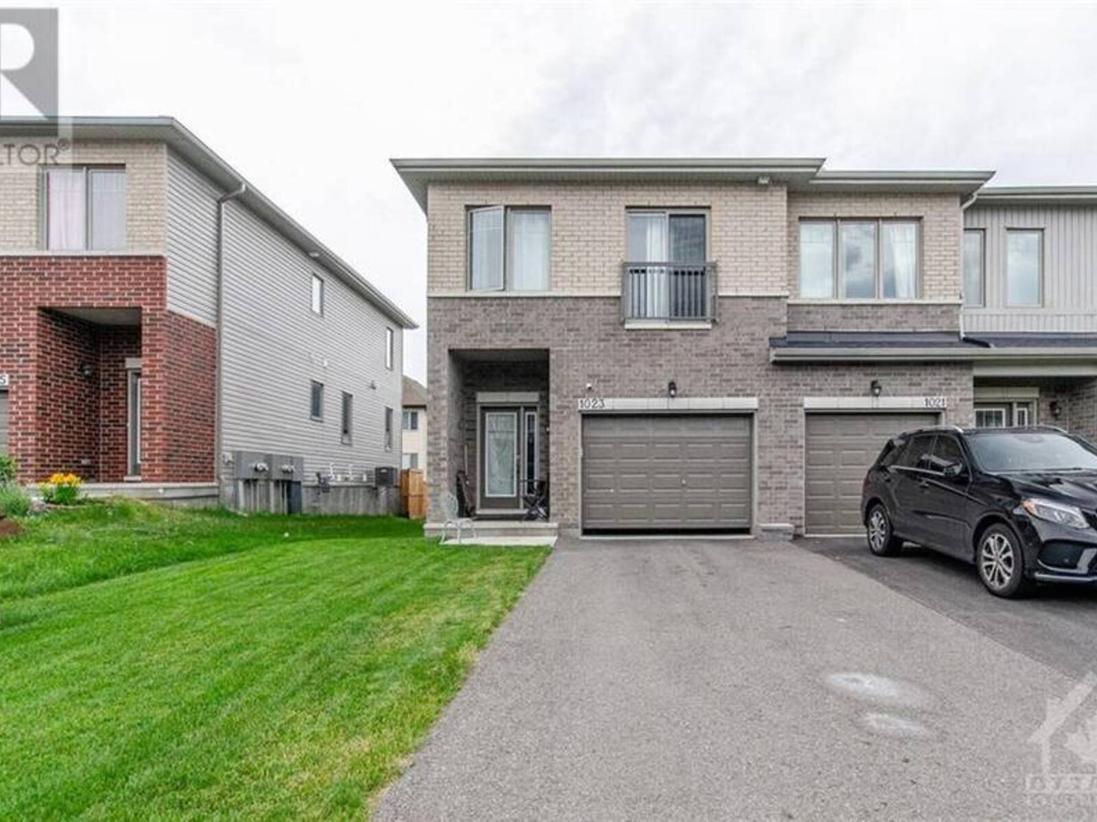 1023 CEDAR CREEK DRIVE, Ottawa, Ontario K1T 0B3