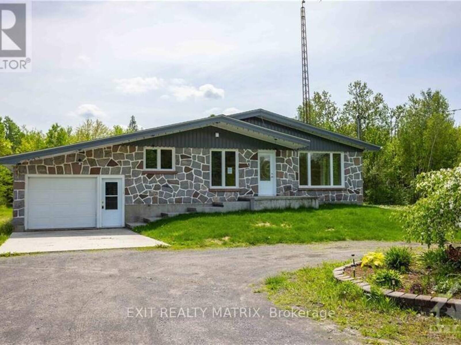 5651 COUNTY RD 17 ROAD, Alfred and Plantagenet, Ontario K0B 1L0