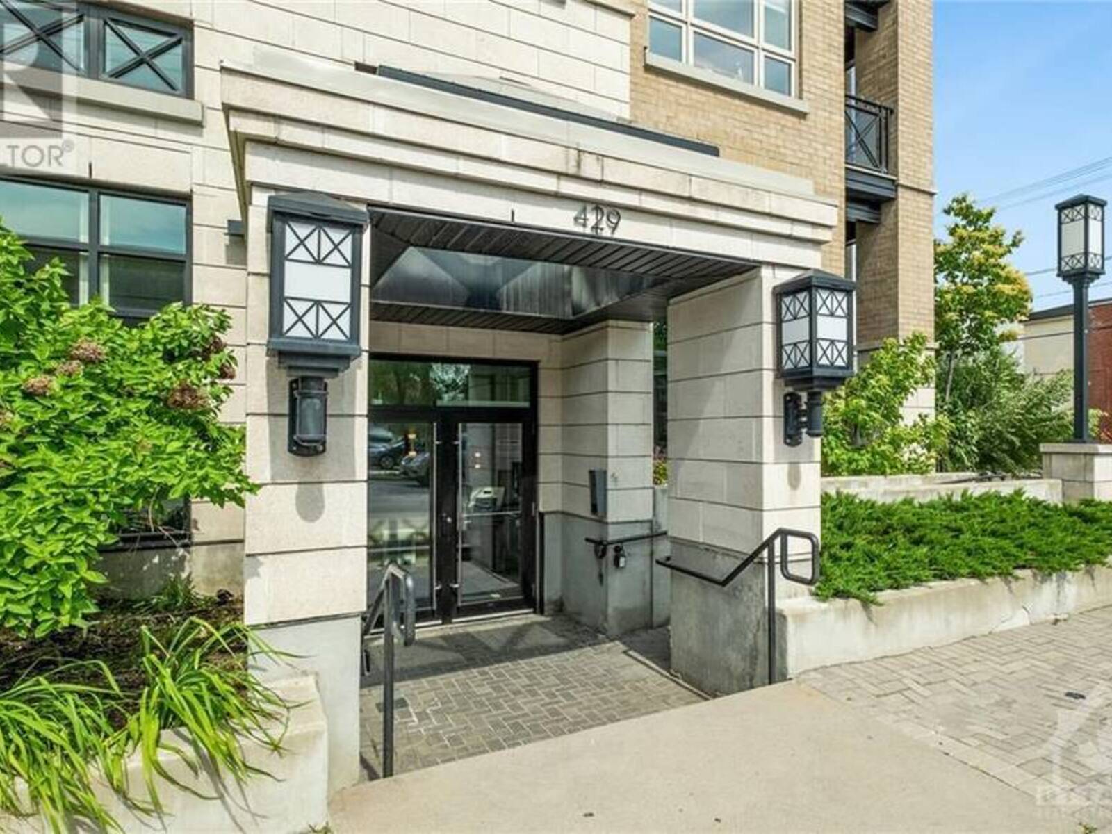 429 KENT STREET UNIT#215, Ottawa, Ontario K2P 1B5